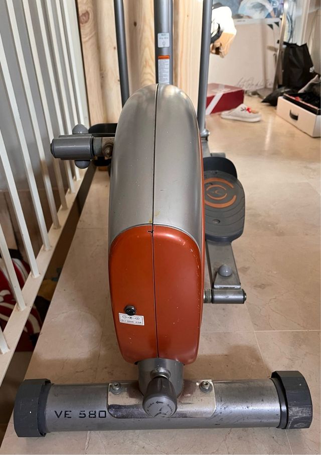 Elíptica Domyos FC 600