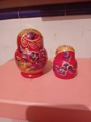 Muñecas rusas de madera pintadas