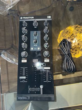 Equipo dj Native Instruments