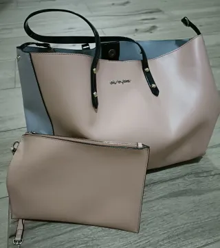 Borsa Byblos con pochette abbinata