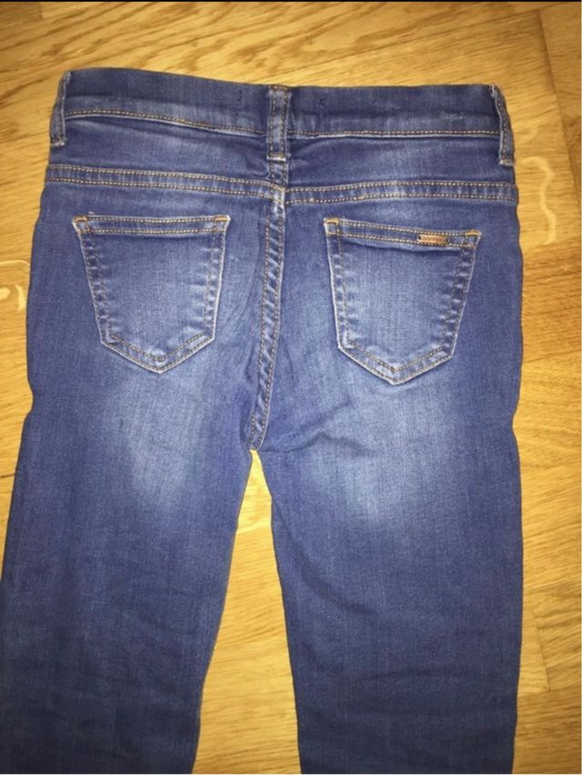 Pantalón vaquero niña Brotes T. 3-4 años