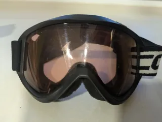 Gafas de esquí con lente naranja