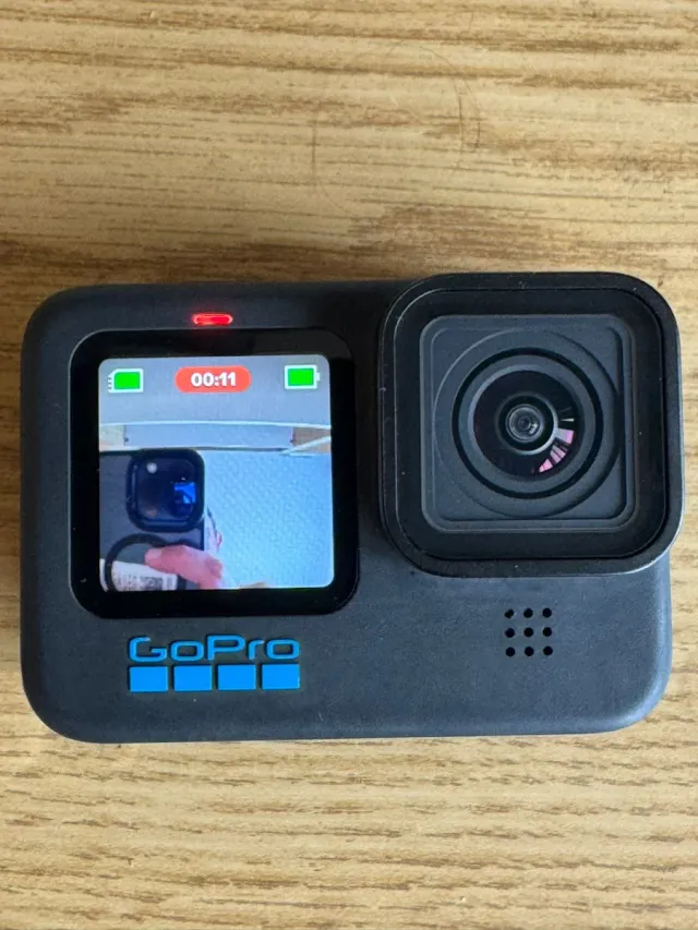 GoPro 10 Hero Black Quase nova