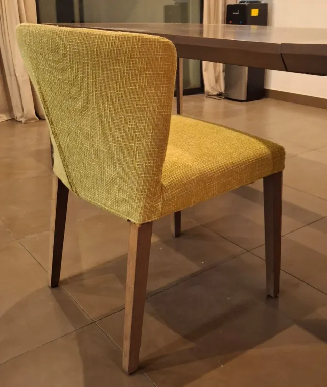 Silla de comedor tapizada