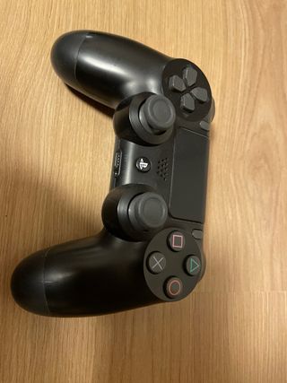 Ps4 Pro 1Tb + Mando + 2 Juegos