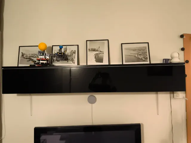 Mueble de pared negro Ikea