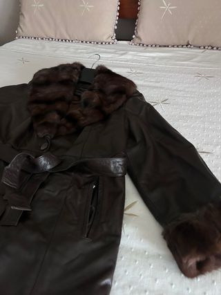 Abrigo largo de napa Marco