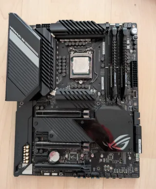 ASUS ROG MAXIMUS XII HERO +intel i9 10850k+16gbRAM
