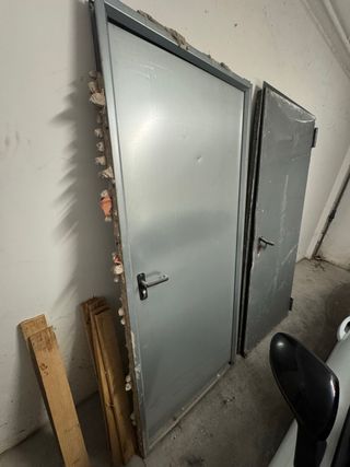 Puerta metálica garaje/trastero