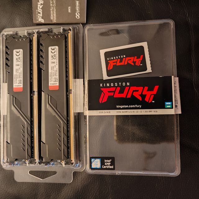 2x 16GB DDR4 3600MHz CL18 Kingston FURY RAM