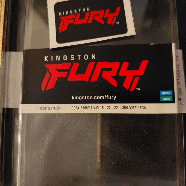 2x 16GB DDR4 3600MHz CL18 Kingston FURY RAM