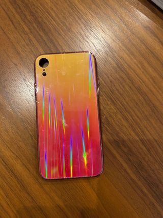 Custodia iPhone XR con effetto iridescente sfumato