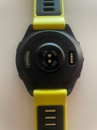 Reloj Garmin Amarillo como Nuevo caja original