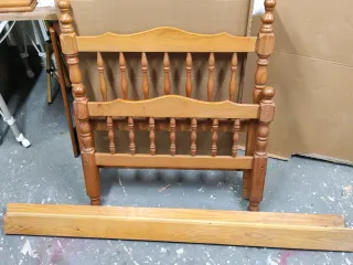 Cabecero de cama de pino