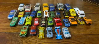 Lotto 35 macchinine metallo da collezione