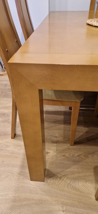 Mesa y 6 Sillas Comedor Madera