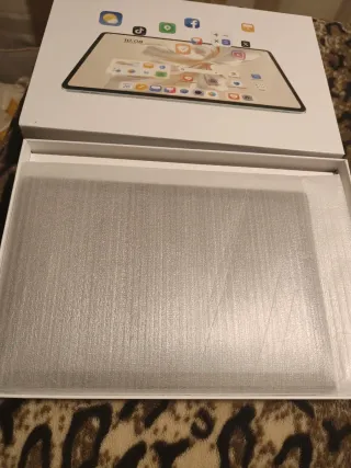 Tableta Nueva en Caja