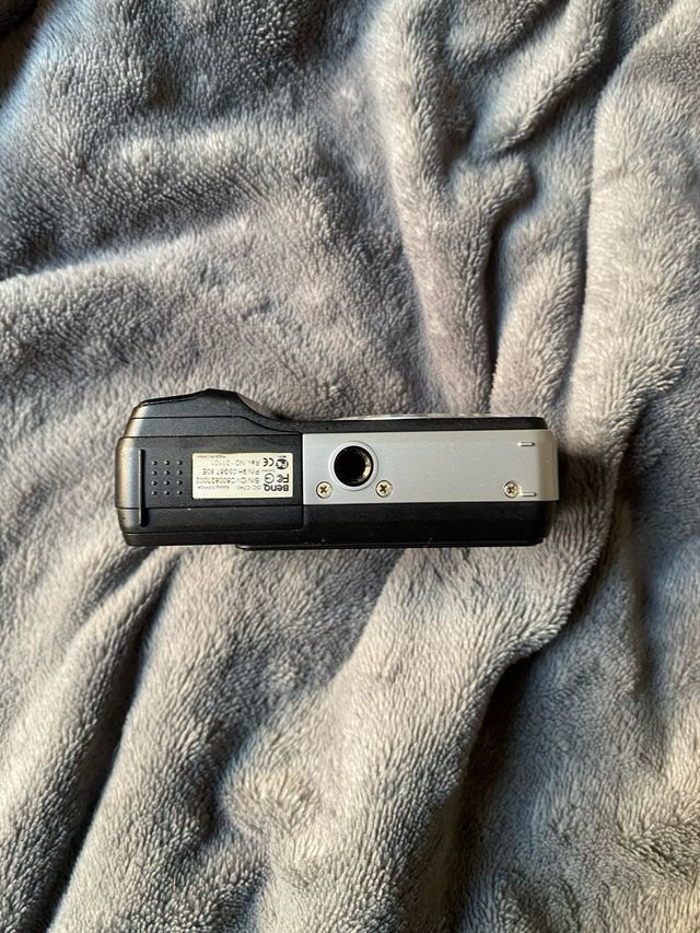 Cámara Digital BenQ DC C740