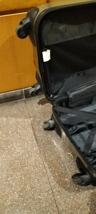 Maleta rígida Faraway plateada