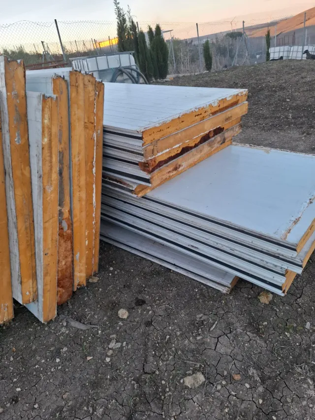Chapas sandwich panel