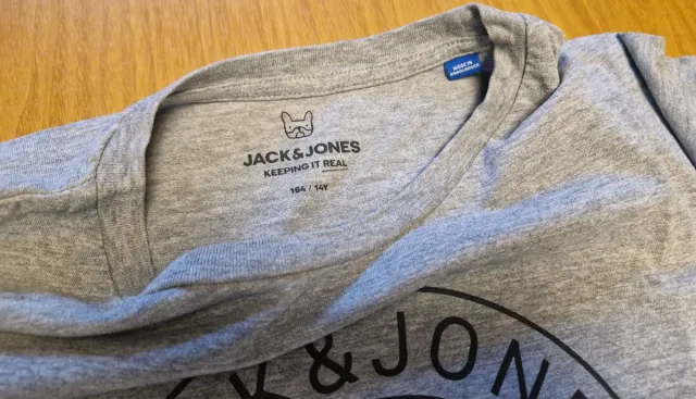 Camiseta Jack & Jones, talla 14 años Gris
