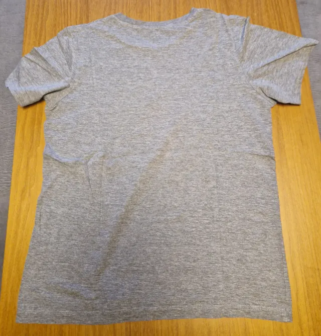 Camiseta Jack & Jones, talla 14 años Gris