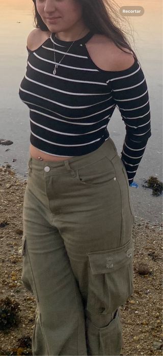 Top SHEIN rayas blancas y negras