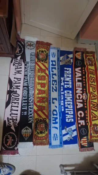 Lote Bufandas Fútbol Real Madrid 11 bufandas