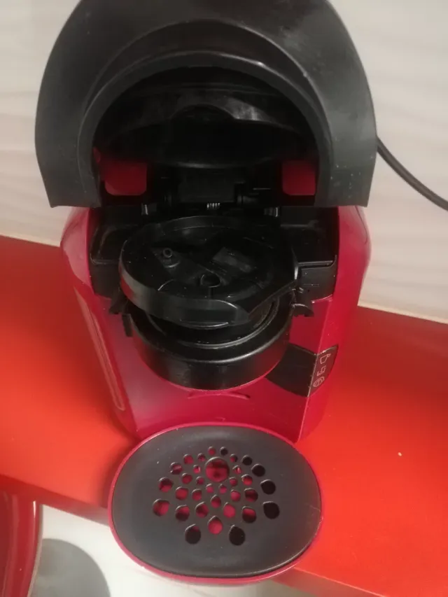 Cafetera Bosch Tassimo Roja