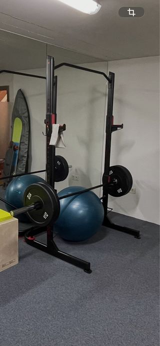 Rack de gimnasio para dominadas/pesas