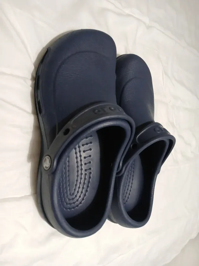 Zuecos Crocs Azul Marino