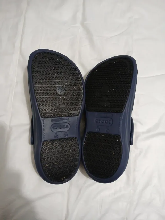 Zuecos Crocs Azul Marino