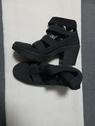 Sandalias de tela con tacón