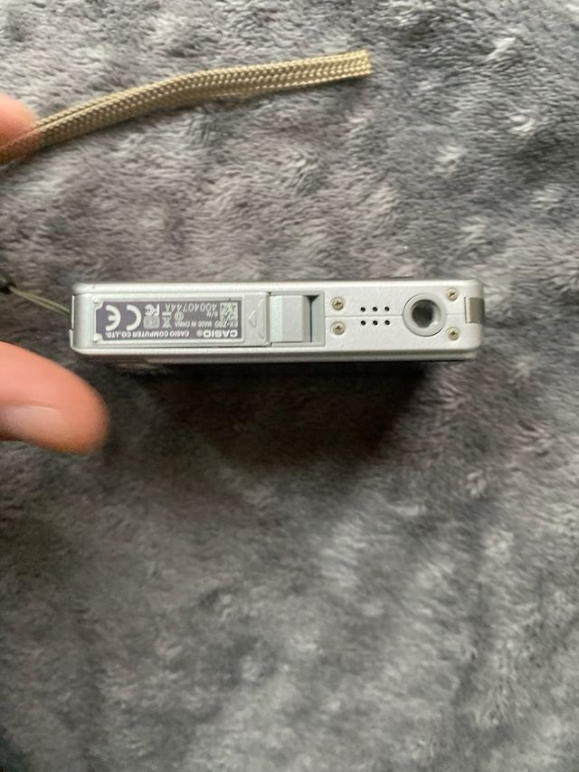 Cámara Digital Casio Exilim EX-Z80