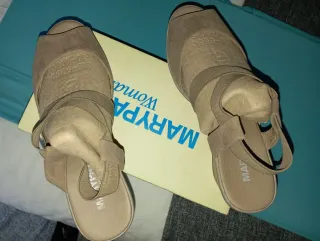 Sandalias cuña Marypaz Talla 40 Beige