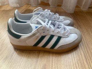 Adidas Samba niño verde y blanco. Talla 32