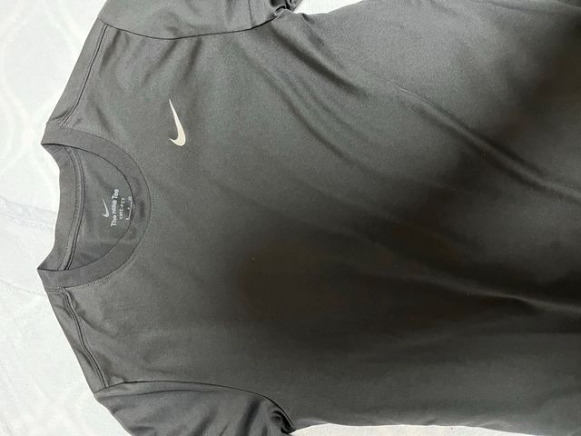 Camiseta Nike Dri-FIT Negra Talla S
