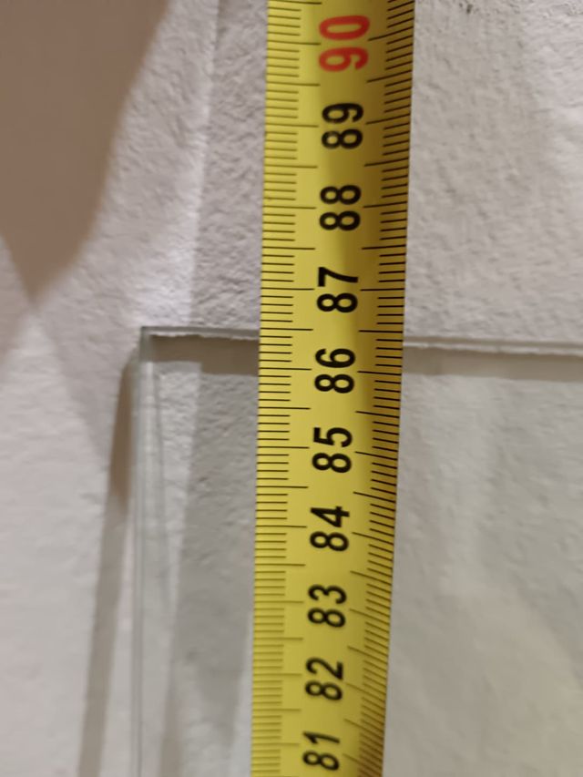 Estantería de cristal