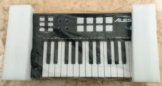 Teclado MIDI Alesis V25 MKII