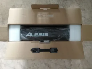 Teclado MIDI Alesis V25 MKII