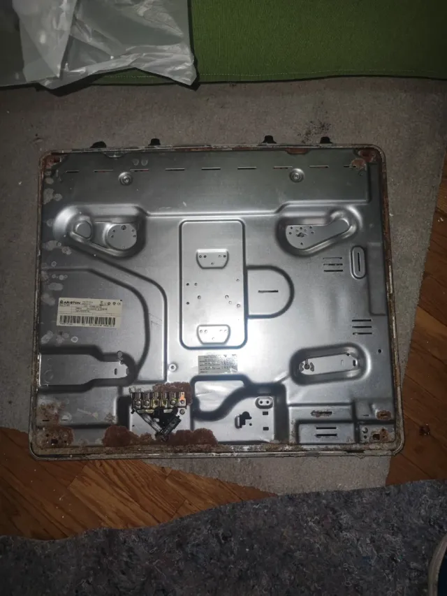 Piastra elettrica Ariston PF 604 IX/HA