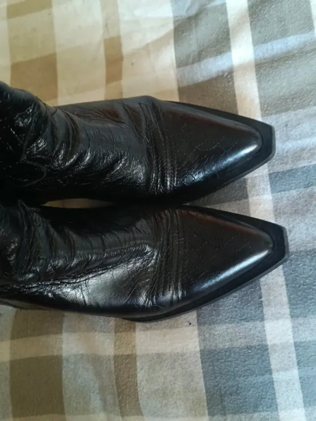 Botas cowboy piel Vienty negras