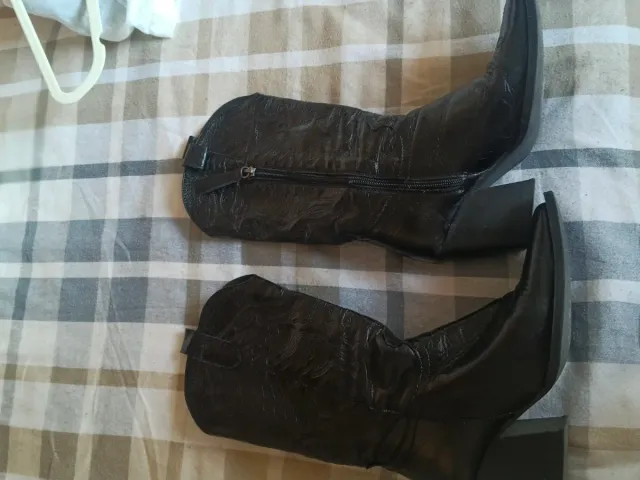 Botas cowboy piel Vienty negras