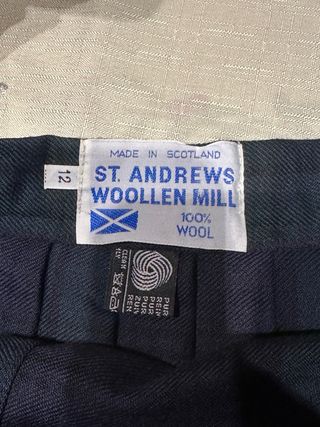 Falda escocesa 100% seda talla 12. equivalente xs