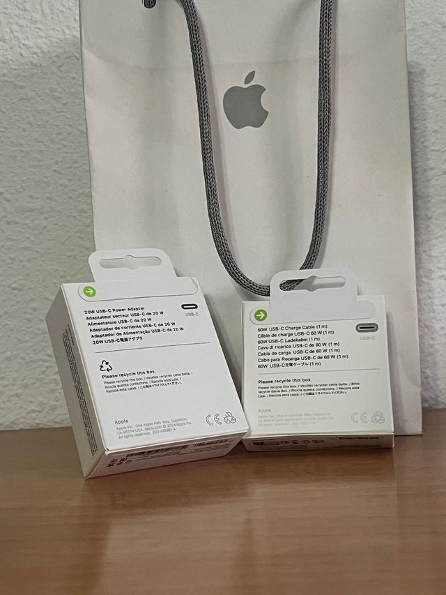 Caricatore completo iPhone Apple nuovo