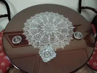 Mesa de comedor redonda con 6 sillas