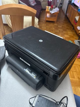 Impresora HP Negra Multifunción