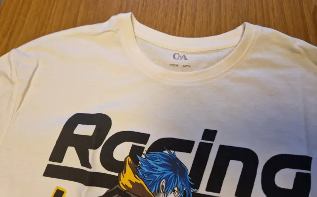 Camiseta C&A, anime, talla 170, con etiquetas