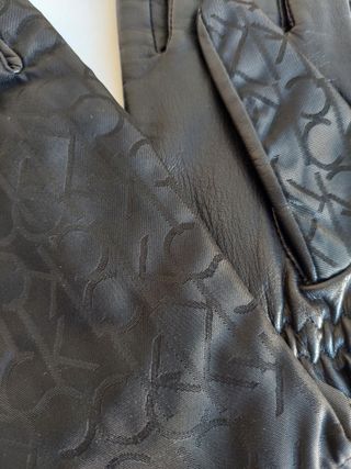 Guanti Calvin Klein taglia L colore nero