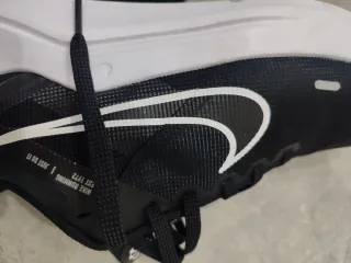 Zapatillas Nike Hombre Negras y Blancas